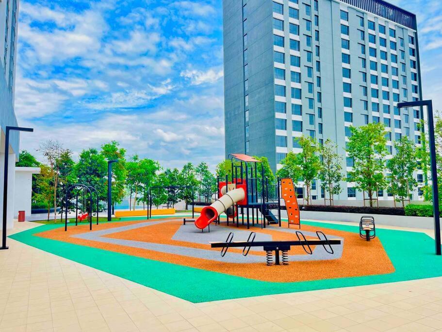 Alanis Studio Suite {Shortstay} Sepang Ngoại thất bức ảnh