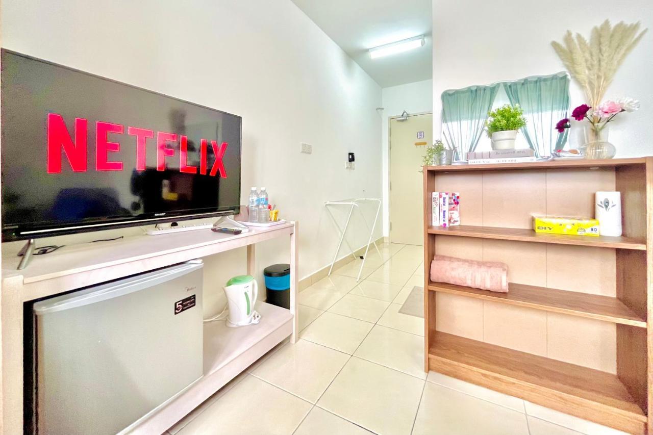 Alanis Studio Suite {Shortstay} Sepang Ngoại thất bức ảnh
